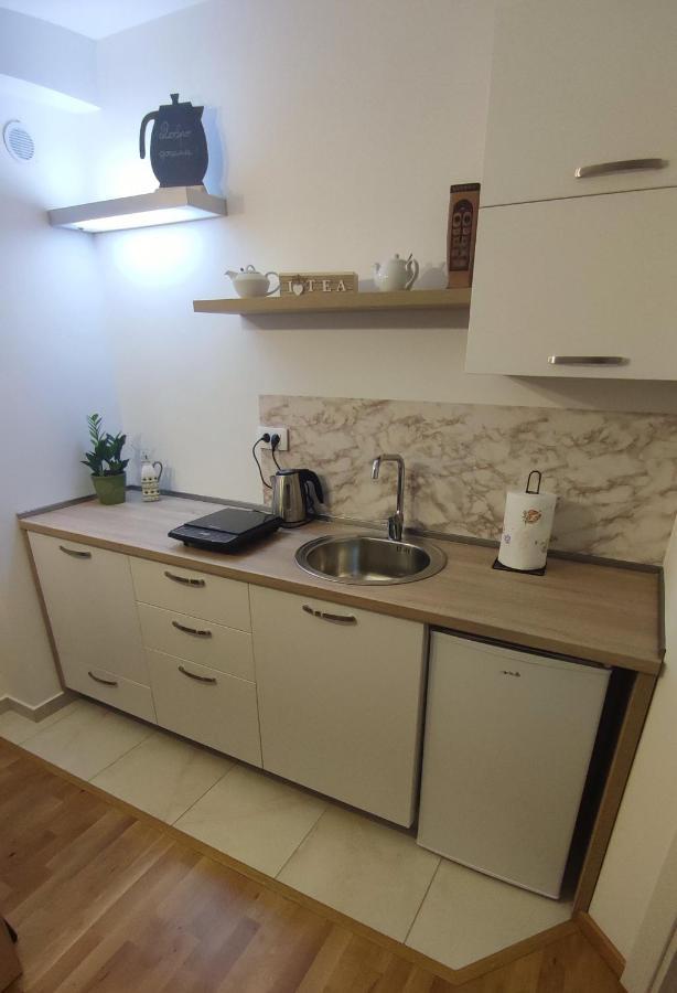Apartmani Stari Aerodrom Podgorica Exterior foto