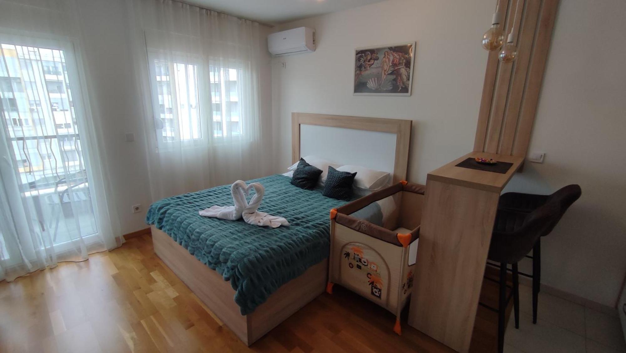 Apartmani Stari Aerodrom Podgorica Exterior foto